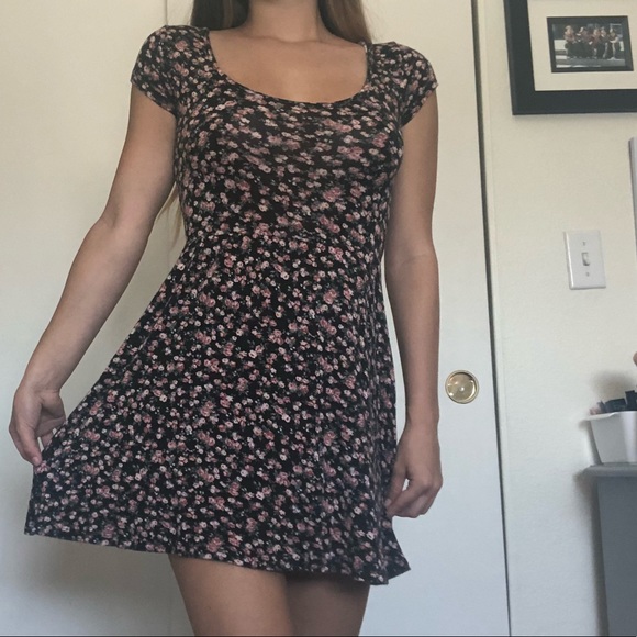 Floral Print Dress - Picture 3 of 5